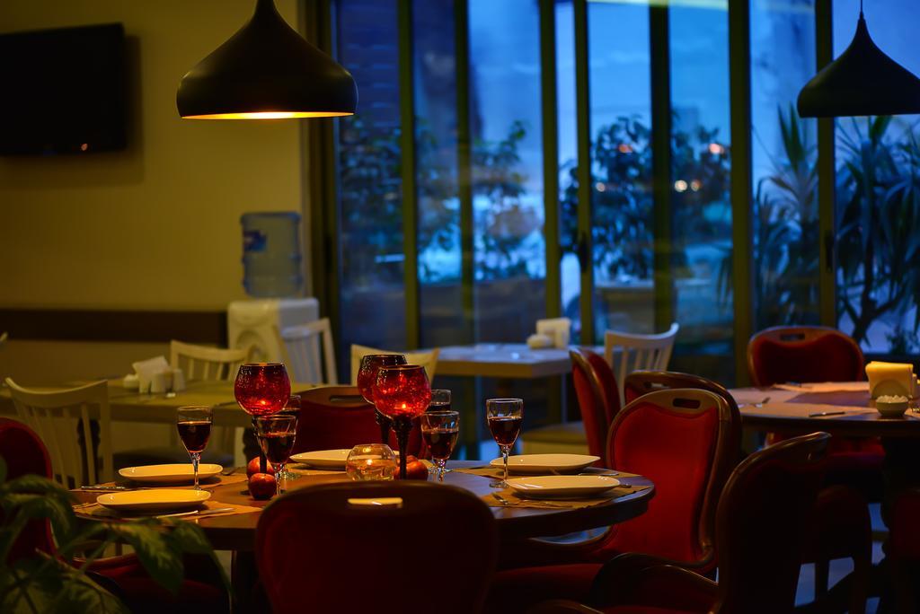 Nobel Hotel メルスィン エクステリア 写真